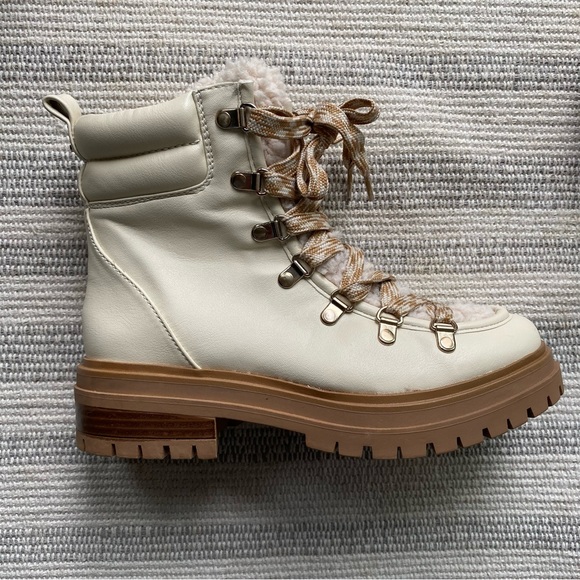 Circus By Sam Edelman Ivory Georgia Boots - Picture 2 of 15